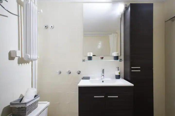 A.B.L One Metro Katehaki Athens Apartment Екстериор снимка