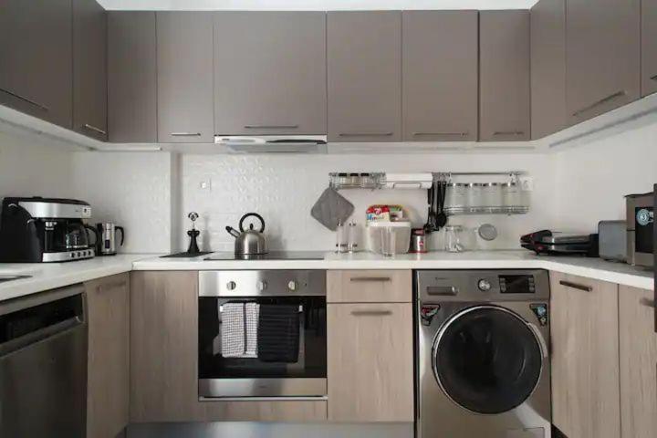 A.B.L One Metro Katehaki Athens Apartment Екстериор снимка